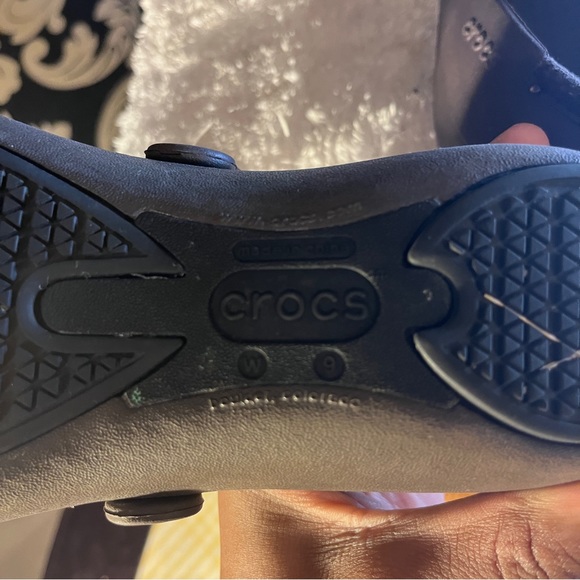 Crocs - Picture 3 of 8